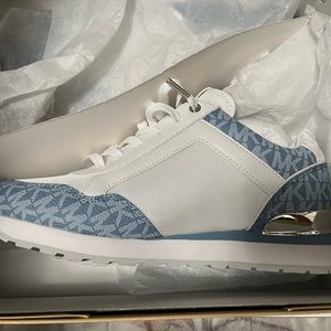 New Michael Kors Maddy Trainer sneaker authentic